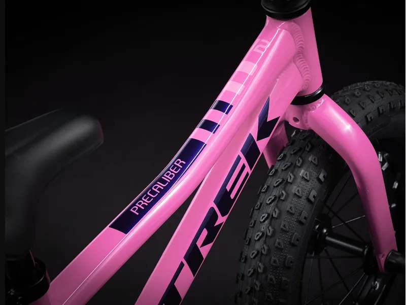 Trek Precaliber 12 Hybrid Kids Bike 2026 in Flamingo Pink-3